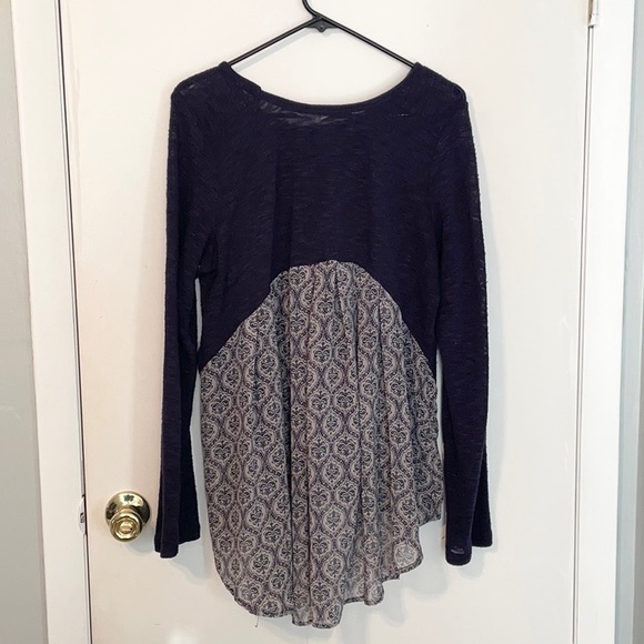 High-low Sweater - Picture 3 of 6